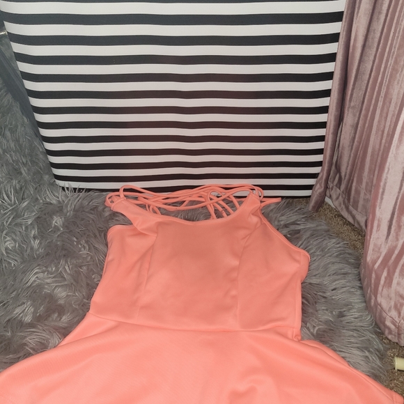 Peplum top - Picture 3 of 3